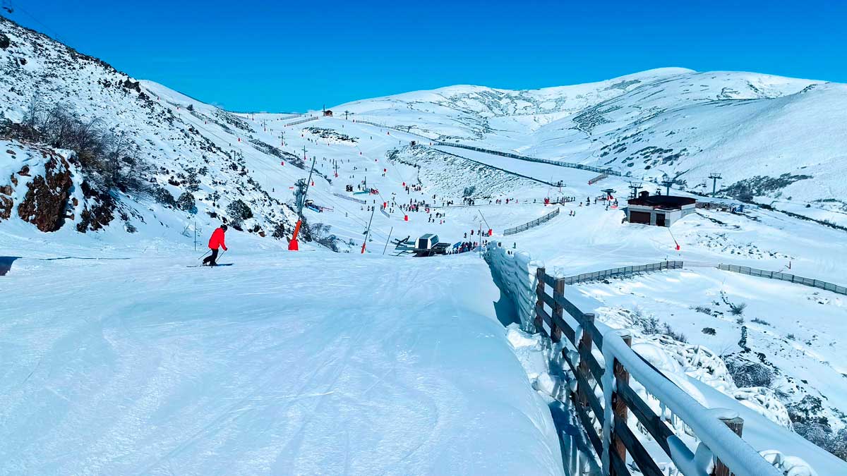 La estación invernal y de esquí Leitariegos-Valle de Laciana en una imagen de este fin de semana. | L.N.C.