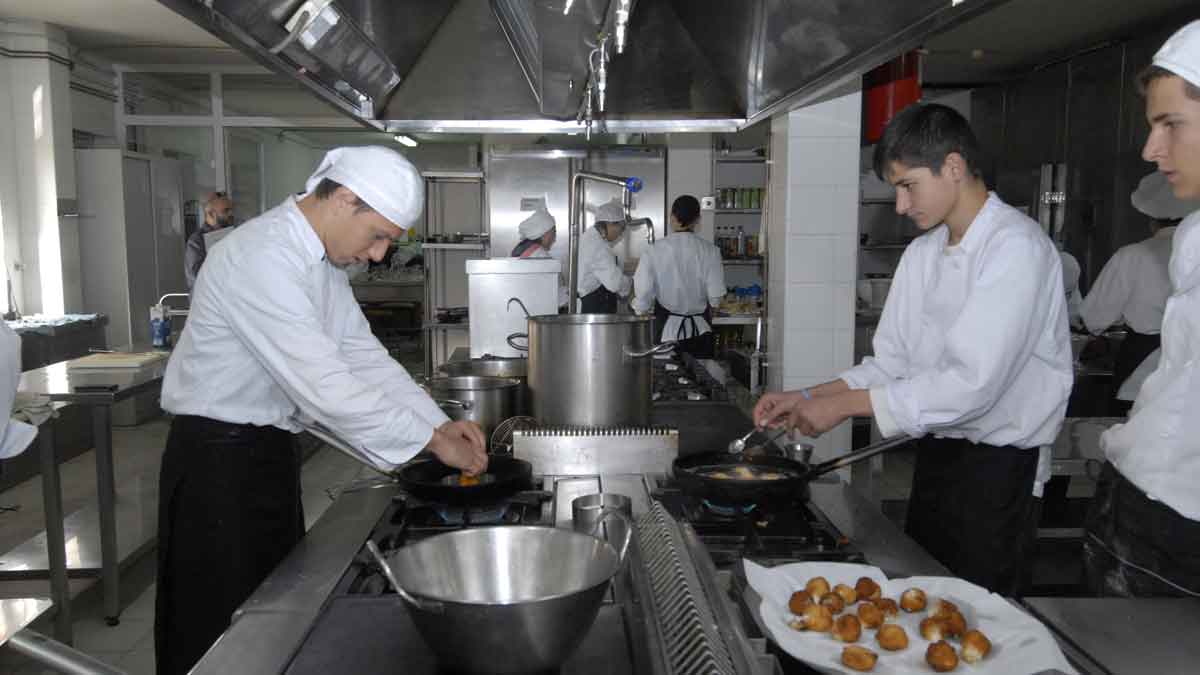 Lo más importante es la elección de productos frescos, según los expertos. | MAURICIO PEÑA