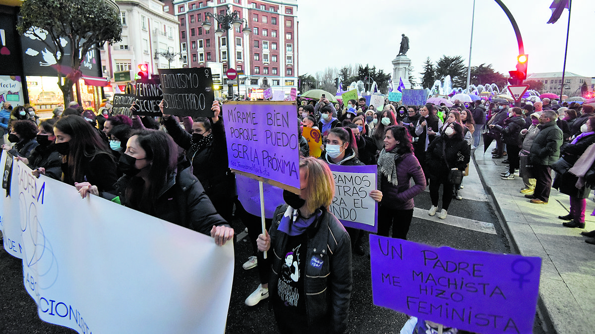 Manifestación por el Día Internacional de la Mujer el pasado martes. | SAÚL ARÉN