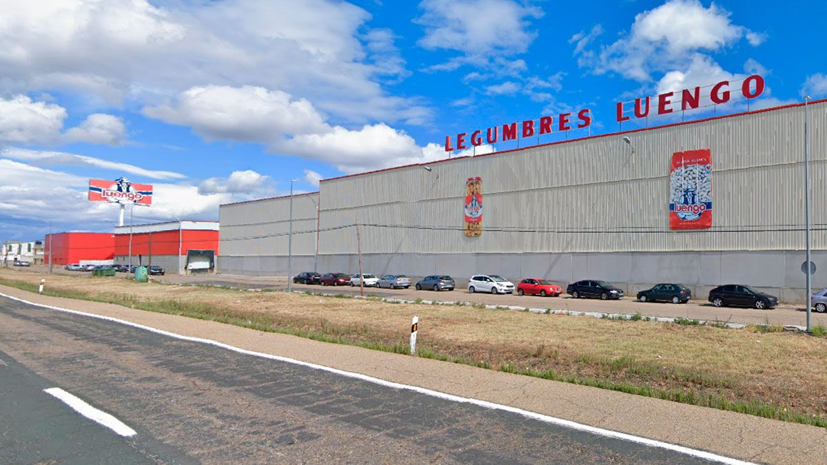 Una de las plantas de Legumbres Luengo en Riego de la Vega. | GOOGLE MAPS