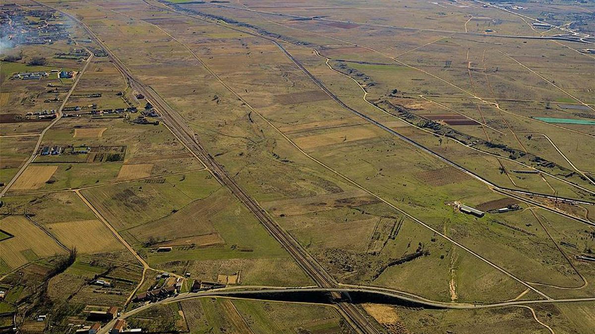 Imagen de los terrenos donde está prevista la plataforma de Torneros. | L.N.C.