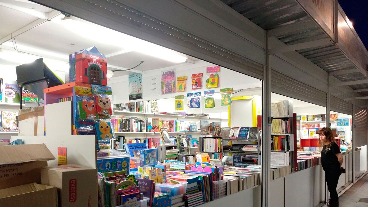 Imagen de archivo de la Feria del Libro de Ponferrada.