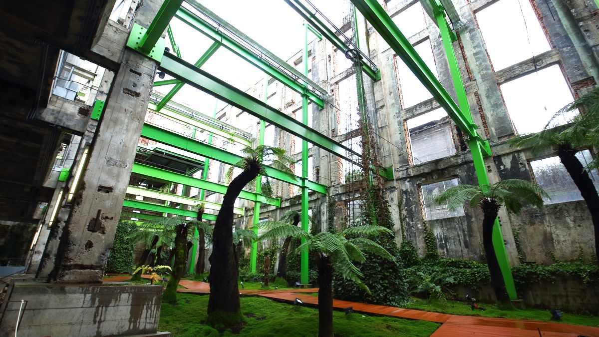 Uno de los espacios de térmica Cultural, la llamativa sala 'Fuego Verde'. | César Sánchez (Ical)