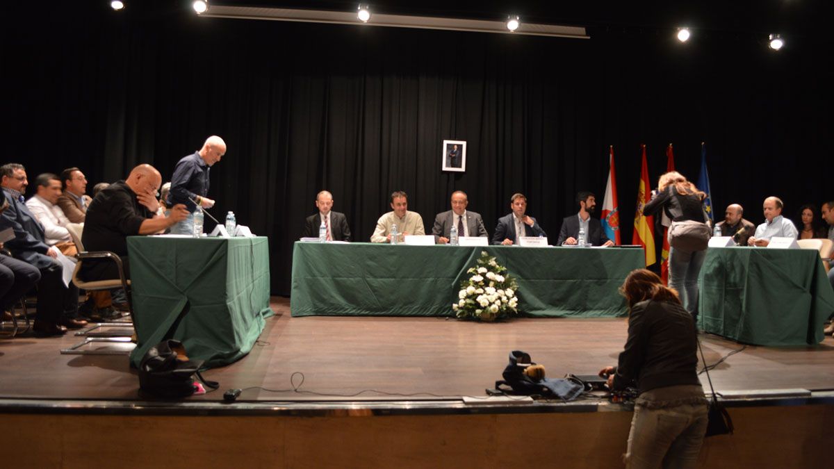 Pleno del Consejo Comarcal, este martes por la tarde en Ponferrada. | L. N. C.