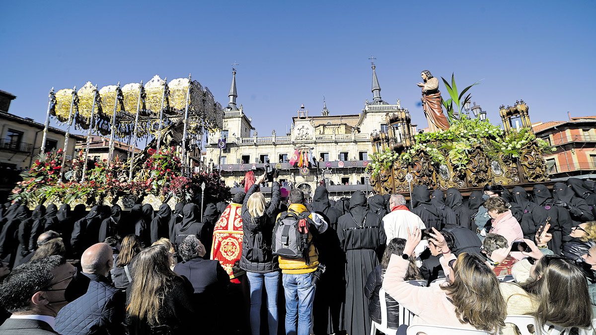 El Encuentro del Viernes Santo estrenó puesta en escena. | MAURICIO PEÑA