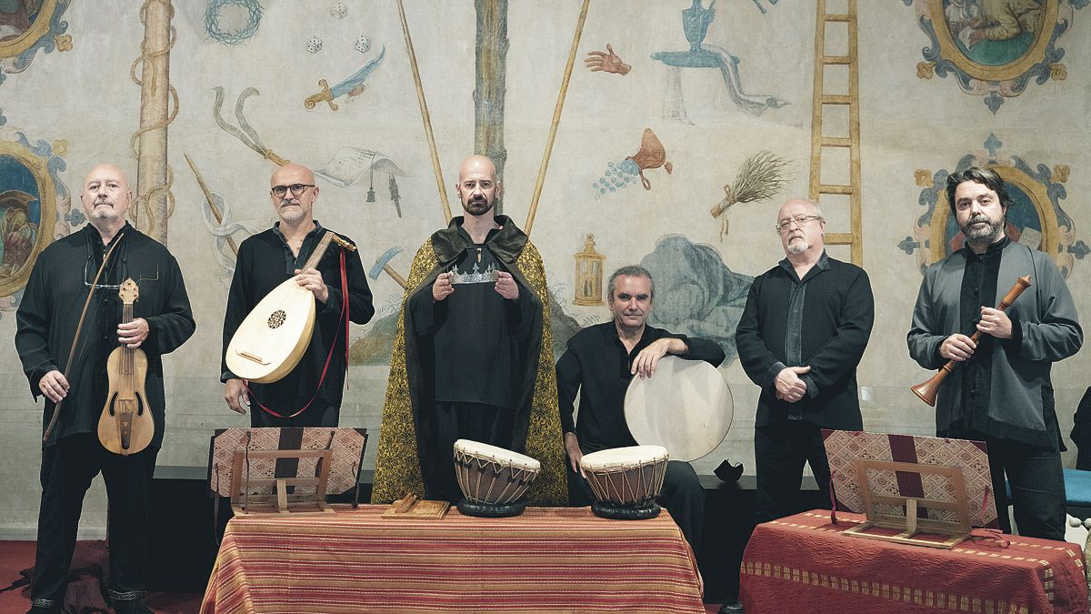 Los componentes del grupo de música antigua Artefactum acuden este miércoles al Auditorio con el programa ‘Ego Rex. Cantigas de Alfonso X el Sabio’.