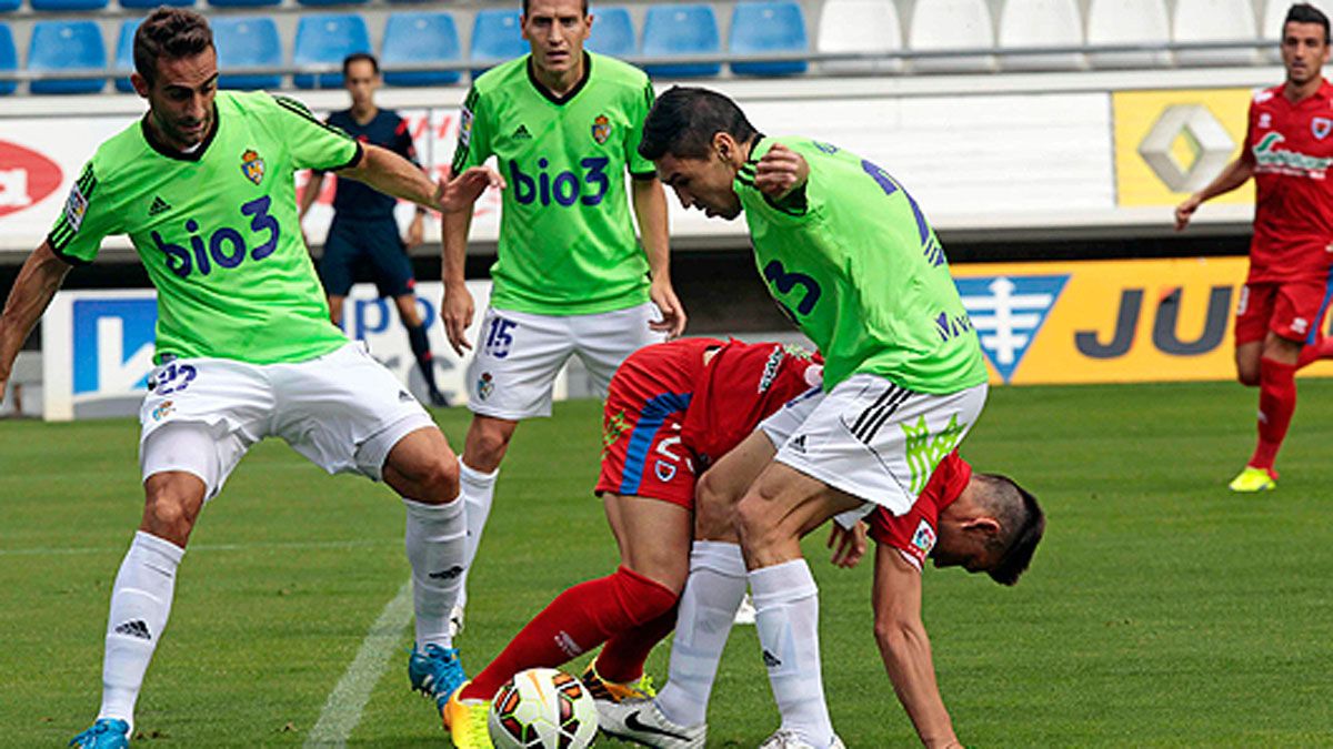 Imagen de archivo del partido de la temporada pasada en Los Pajaritos. | HERALDO DE SORIA