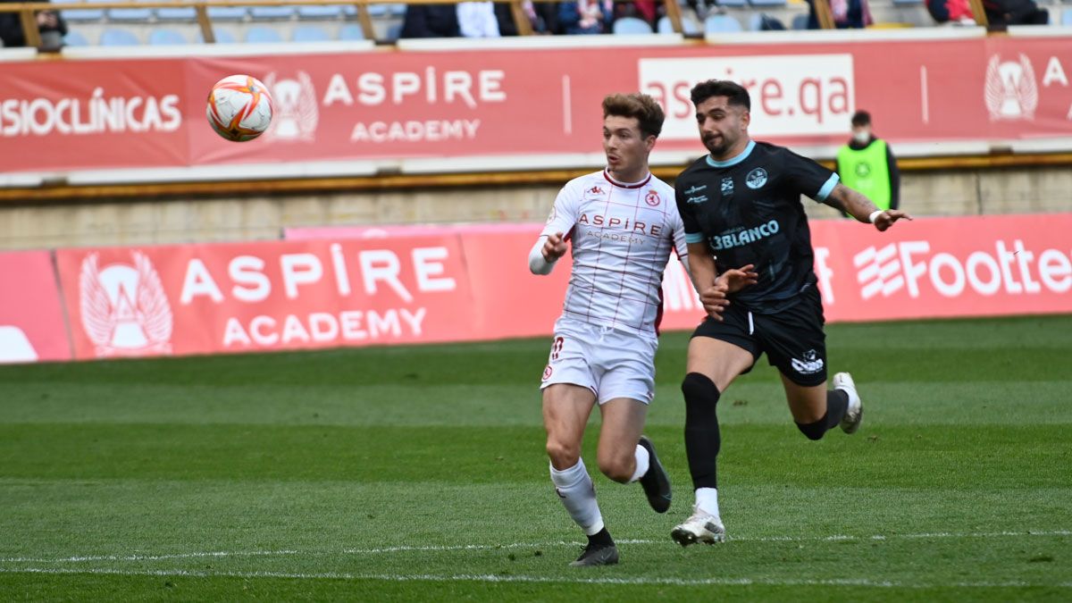 La Sociedad Deportiva Logroñés es uno de los equipos con plaza asegurada en la Primera RFEF. | MAURICIO PEÑA La Sociedad Deportiva Logroñés es uno de los equipos con plaza asegurada en la Primera RFEF. | MAURICIO PEÑA