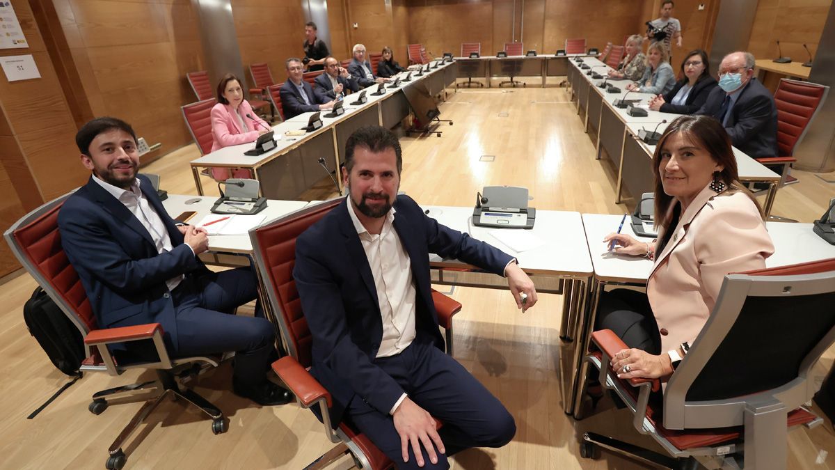 tudanca-senadores-18052022.jpg tudanca-senadores-18052022.jpg