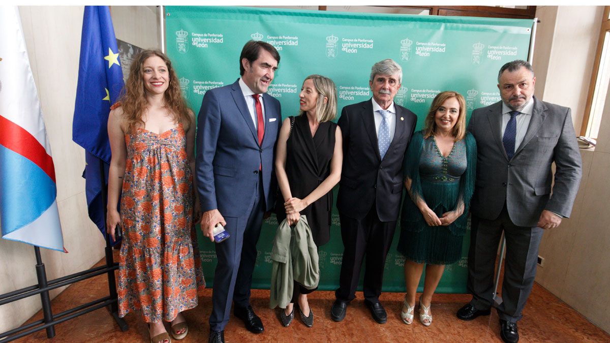 Ester Muñoz, Juan Carlos Suárez Quiñones, Francisco García Marín, Blanca Ares, Pilar Marqués y Eduardo Morán, antes de la gala. | Ical