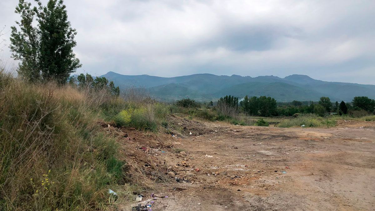 Los escombros han sido retirados de la zona en la que se habían vertido.