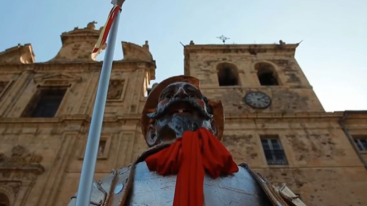 Las muestras de folclore son algunos de los temas de las fotografías. | L.N.C.