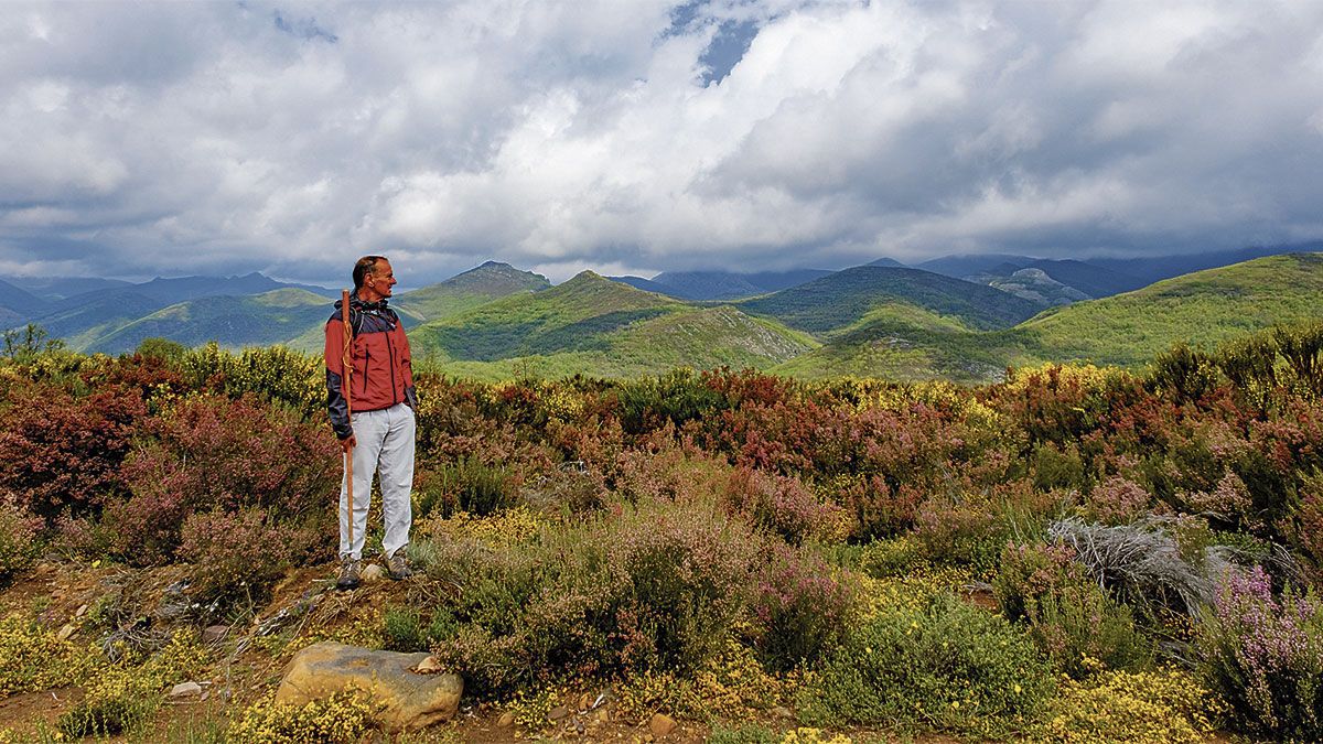 En Mundo de los Pozos se pueden contemplar las montañas. | VICENTE GARCÍA