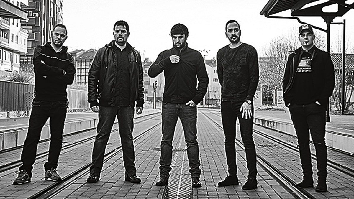 Los cinco integrantes de la banda leonesa Polaroids, que sorprende con un sonido renovado y bailable. | L.N.C. Los cinco integrantes de la banda leonesa Polaroids, que sorprende con un sonido renovado y bailable. | L.N.C.