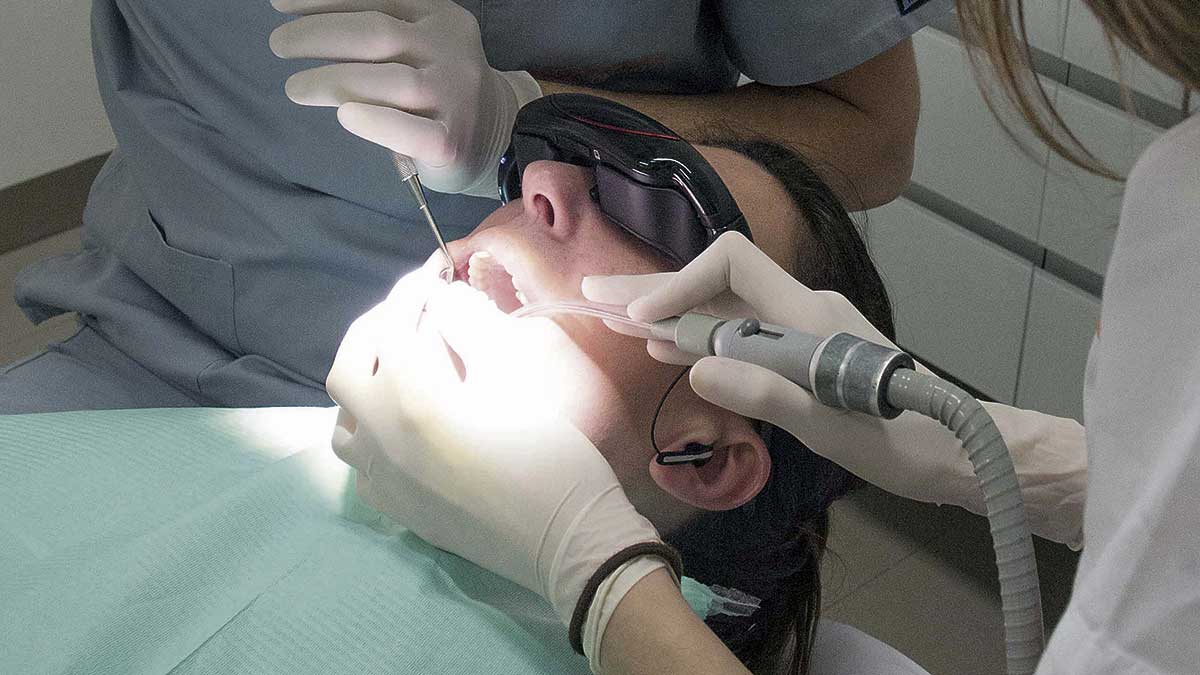 El grado superior de 'Higiene bucodental' llegará a La Bañeza. | ICAL El grado superior de 'Higiene bucodental' llegará a La Bañeza. | ICAL