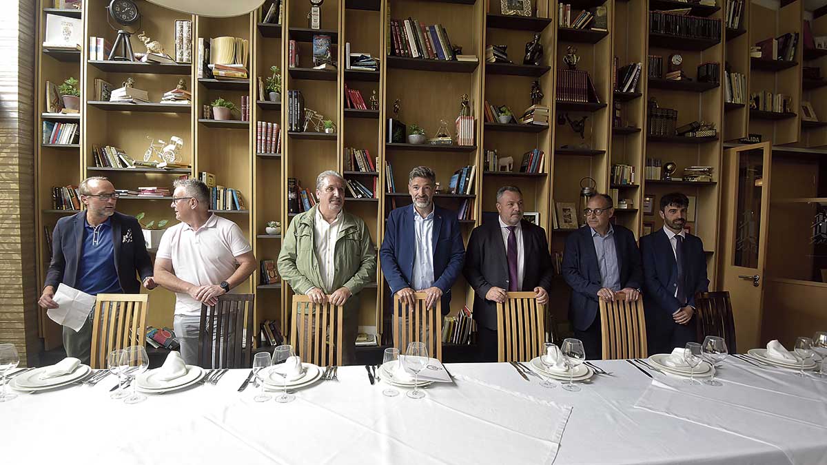 Encuentro Empresarial del CEL en el restaurante de Las Carbajalas. | SAÚL ARÉN Encuentro Empresarial del CEL en el restaurante de Las Carbajalas. | SAÚL ARÉN