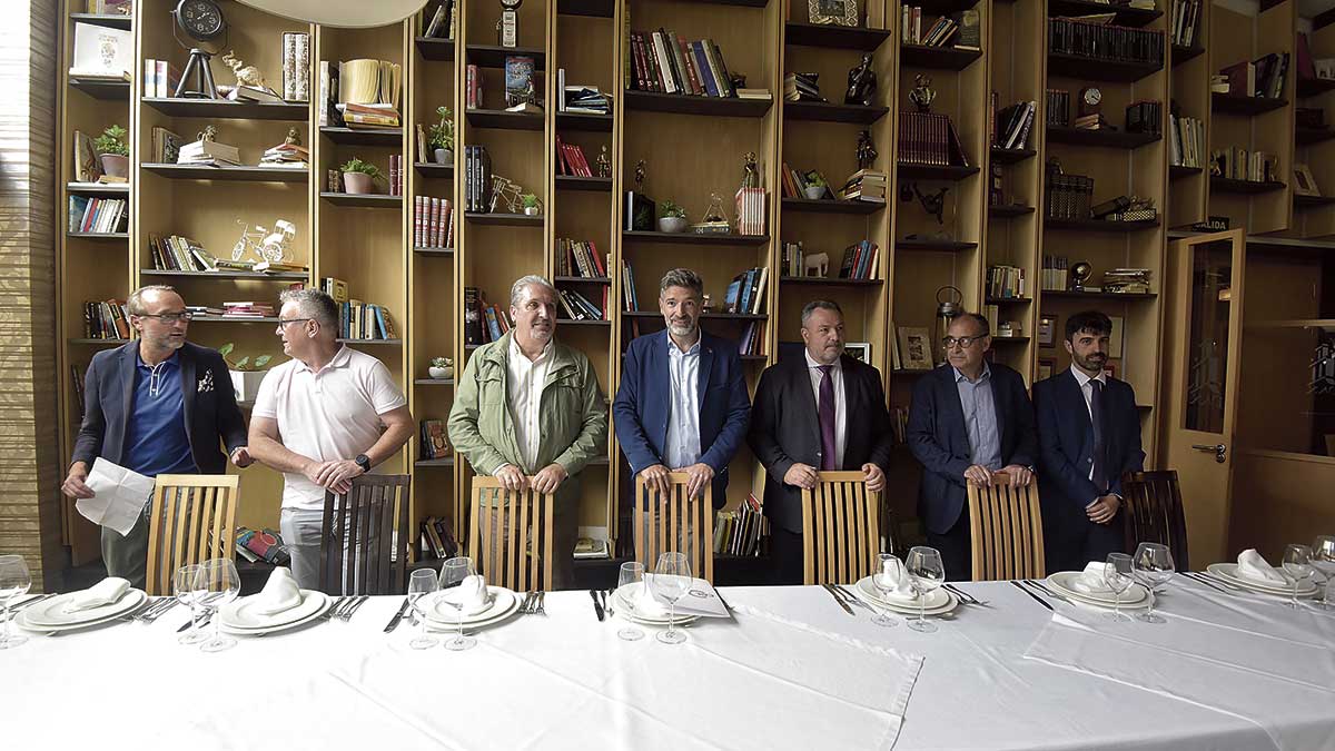 Encuentro Empresarial del CEL en el restaurante de Las Carbajalas. | SAÚL ARÉN