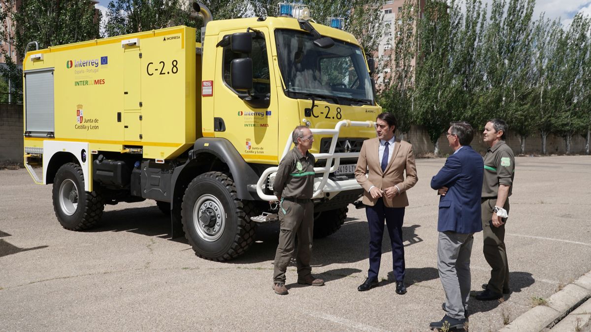 Los camiones se han entregado a los Servicios Territoriales de Léon, Burgos, Palencia, Segovia, Soria y Valladolid. | ICAL Los camiones se han entregado a los Servicios Territoriales de Léon, Burgos, Palencia, Segovia, Soria y Valladolid. | ICAL