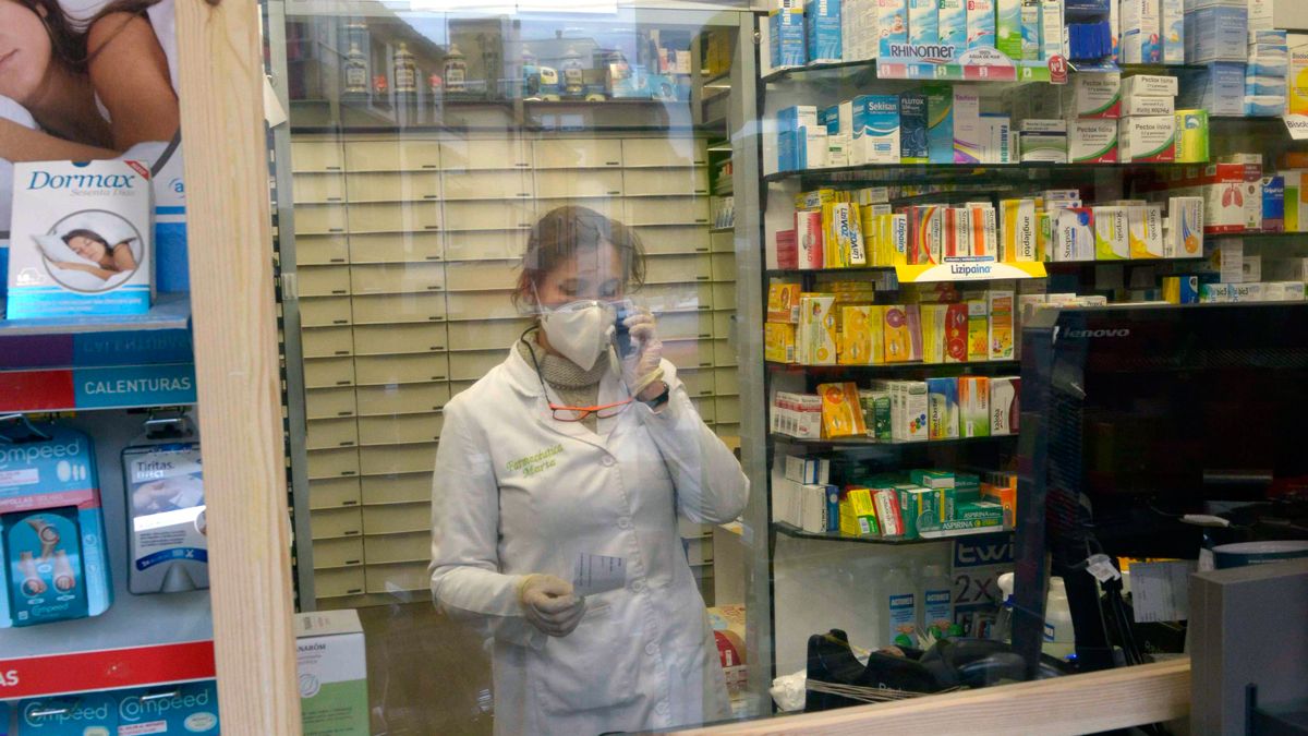 Una farmacia de la provincia en una imagen de archivo. :: mauricio peña