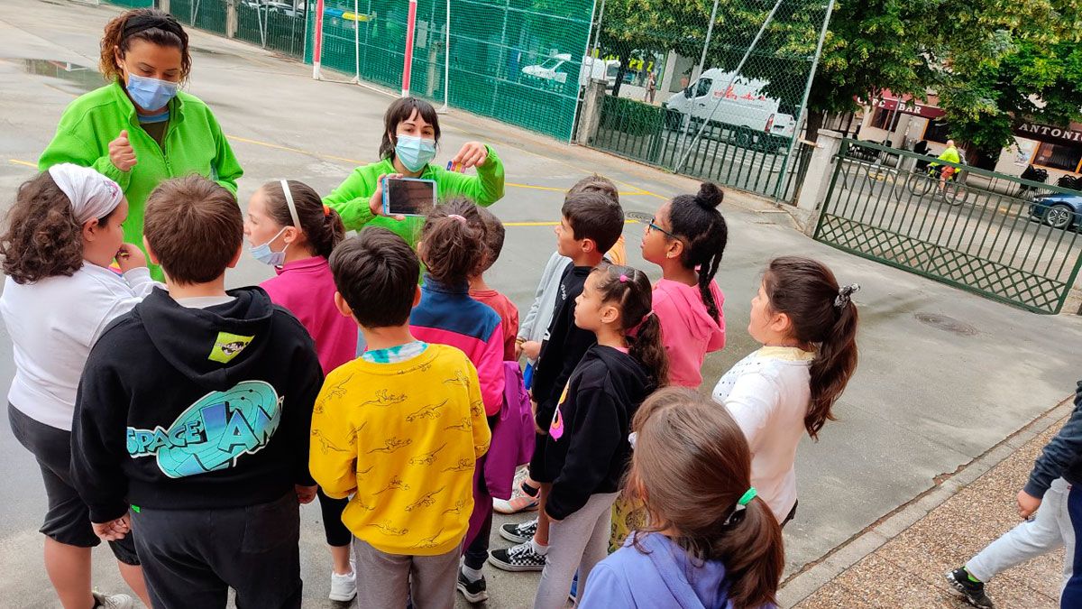 Algunos de los alumnos que realizaron las actividades.