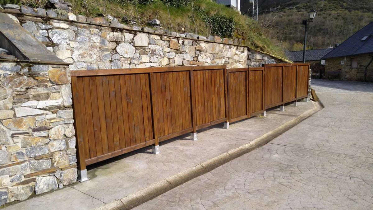 Cubre-contenedores instalados en tres localidades bercianas