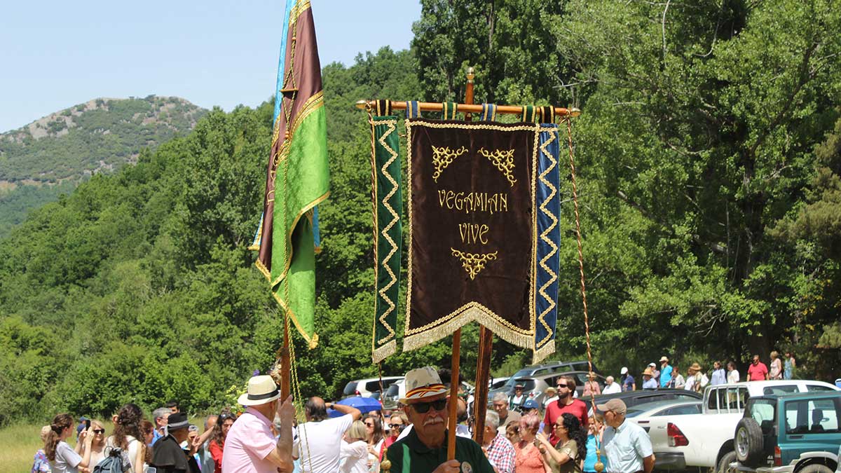 Los descendientes de Vegamián volvieron a celebrar la festividad de San Antonio de Padua. | A.H.