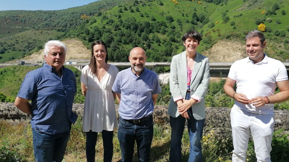 Visita de los miembros del BNG a la zona del derrumbe