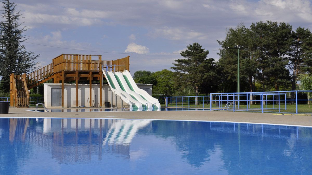 Las piscinas de Valencia de Don Juan ya están listas para su disfrute. | L.N.C.