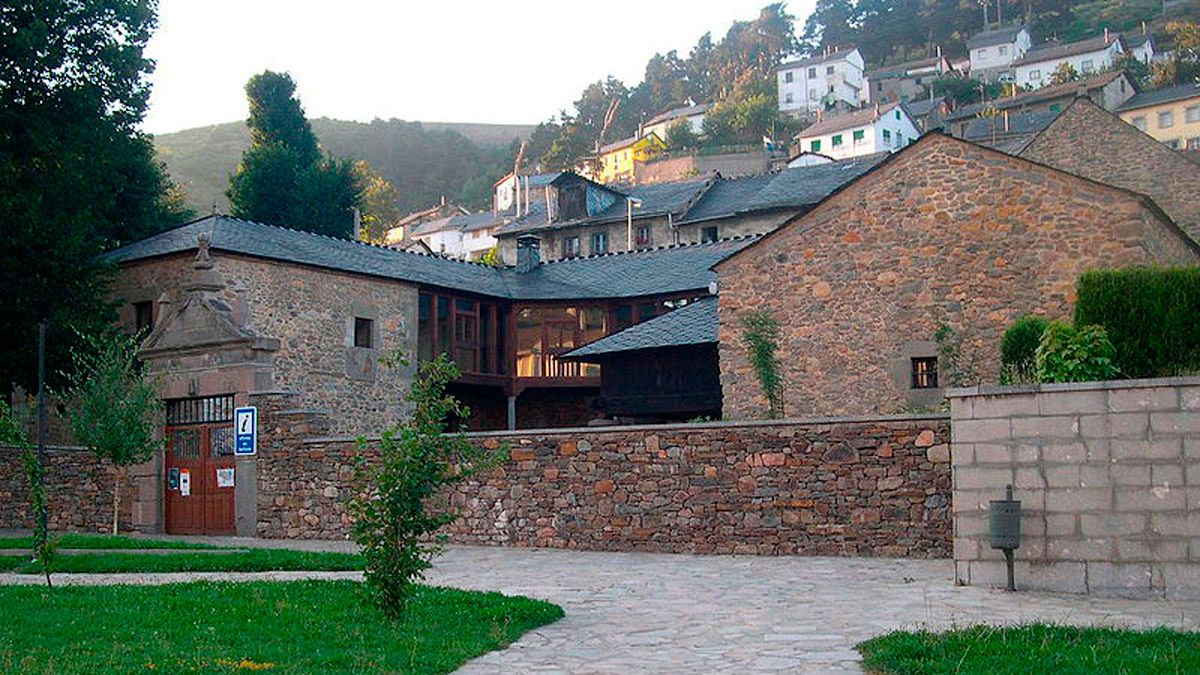 El paseo comienza en las inmediaciones de la casona de Sierra Pambley.