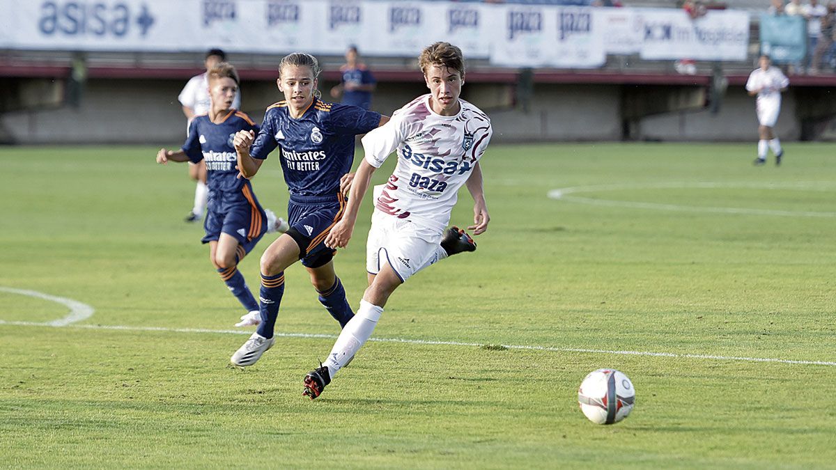 El Real Madrid ya se llevó el triunfo en la última edición del torneo. | MAURICIO PEÑA