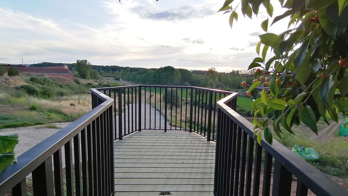 Mirador de 'Trambasaguas' de Valcabado del Páramo. | L.N.C.