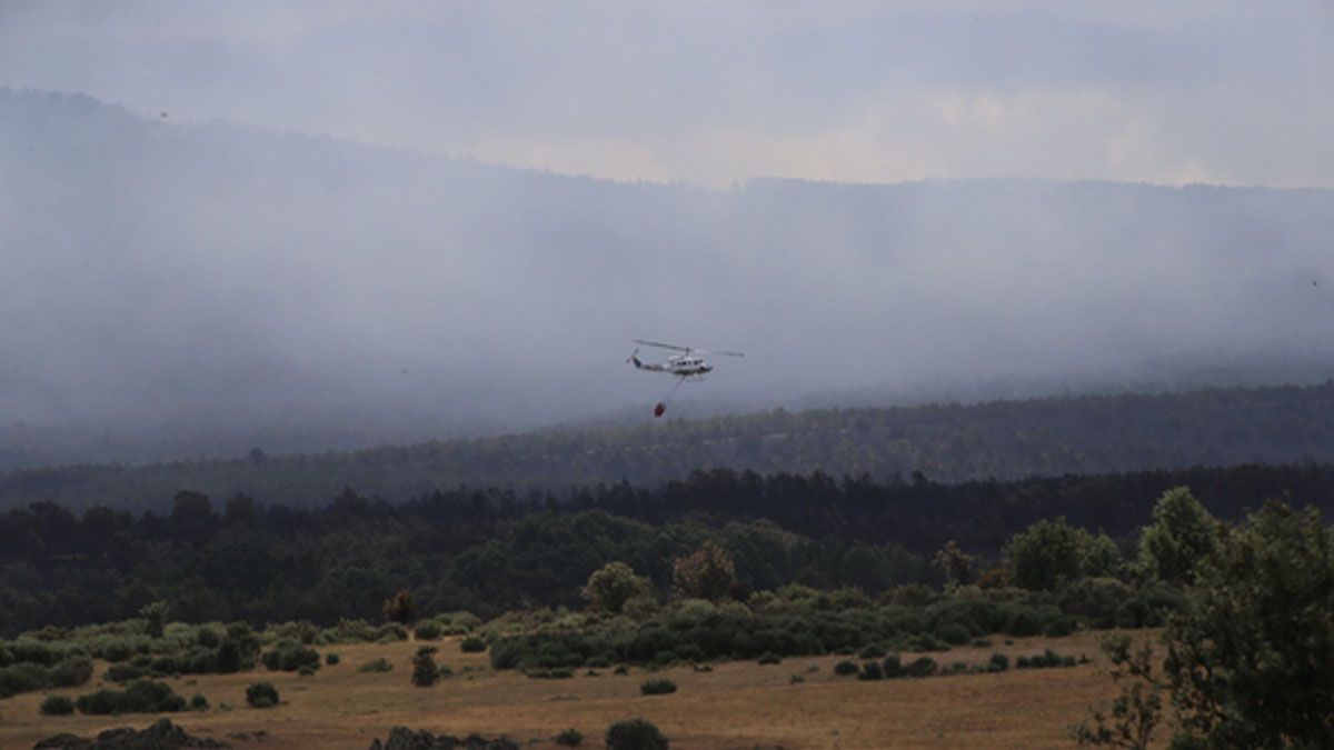 Incendio forestal en la Sierra de la Culebra de Zamora | ICAL