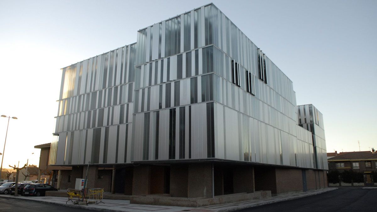 Imagen exterior del nuevo Ayuntamiento. | MAURICIO PEÑA