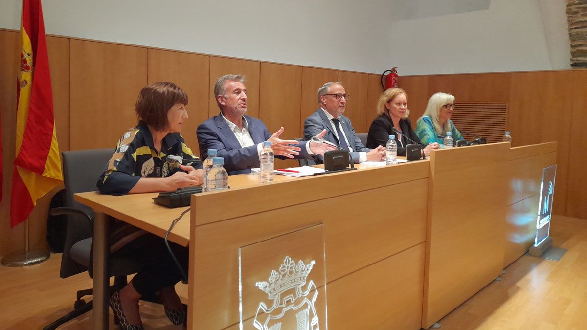 Presentación del proyecto que lleva dos meses experimentándose en Ponferrada. | MAR IGLESIAS Presentación del proyecto que lleva dos meses experimentándose en Ponferrada. | MAR IGLESIAS