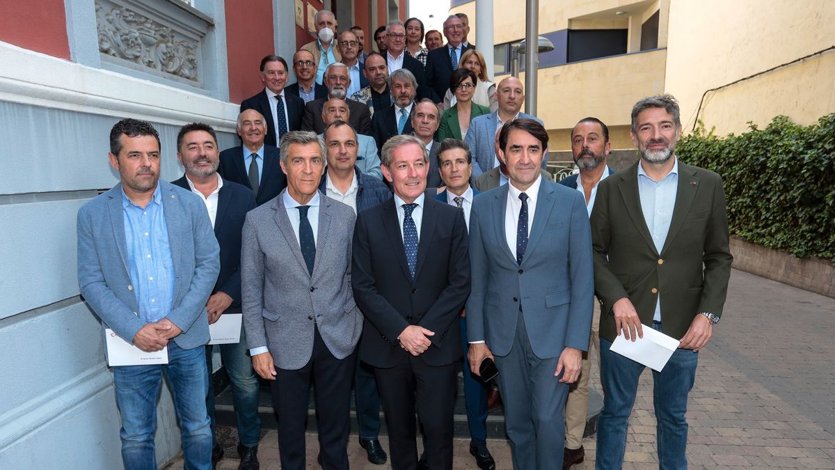 Pleno constituyente de la nueva corporación de la Cámara de Comercio de León. | CAMPILLO / ICAL Pleno constituyente de la nueva corporación de la Cámara de Comercio de León. | CAMPILLO / ICAL