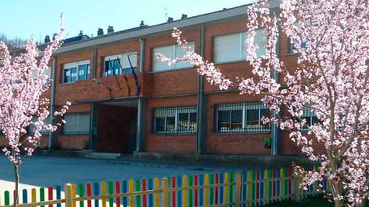 Colegio de Toreno, que perderá un aula porque a la Junta no le salen los números de alumnos.