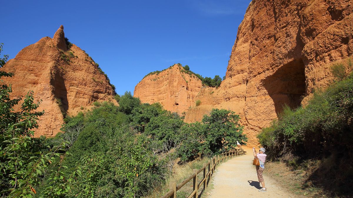 La mujer realizaba una ruta por las cercanías de Las Médulas. | ICAL