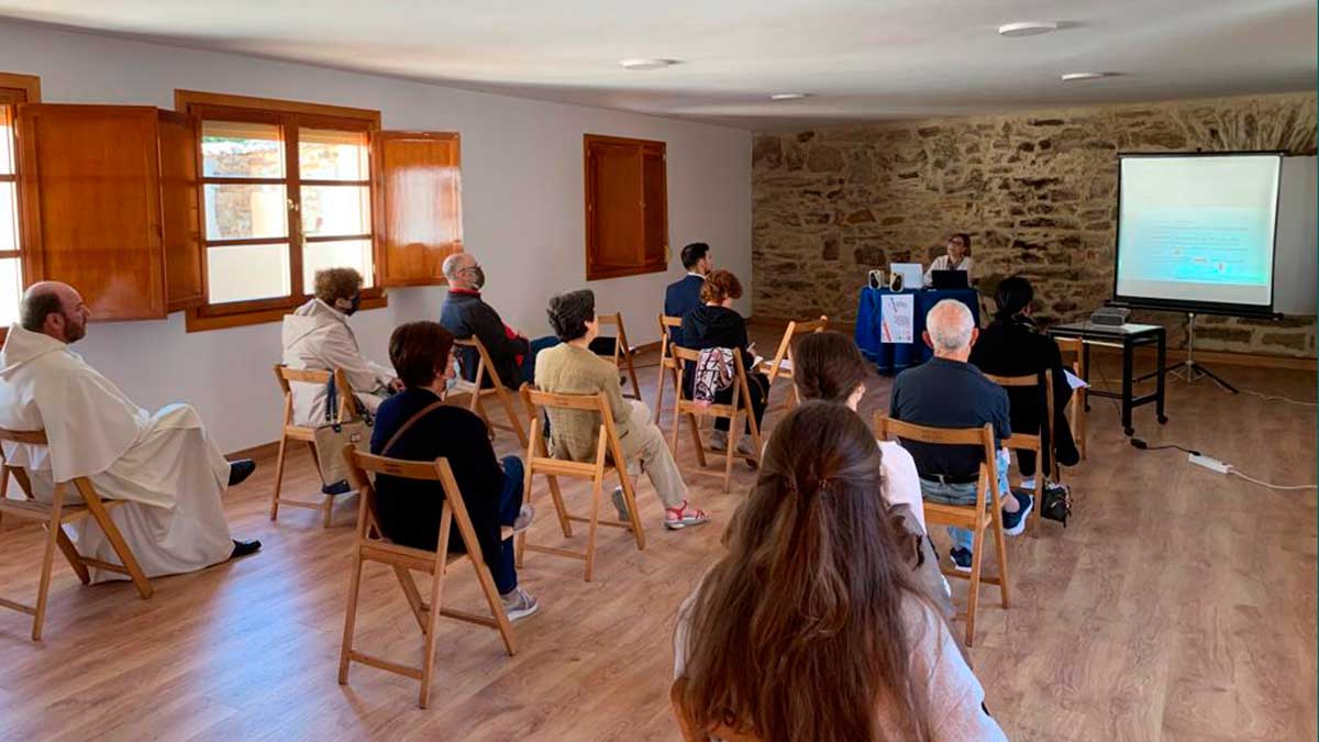 Un instante de una de las ponencias. | L.N.C.