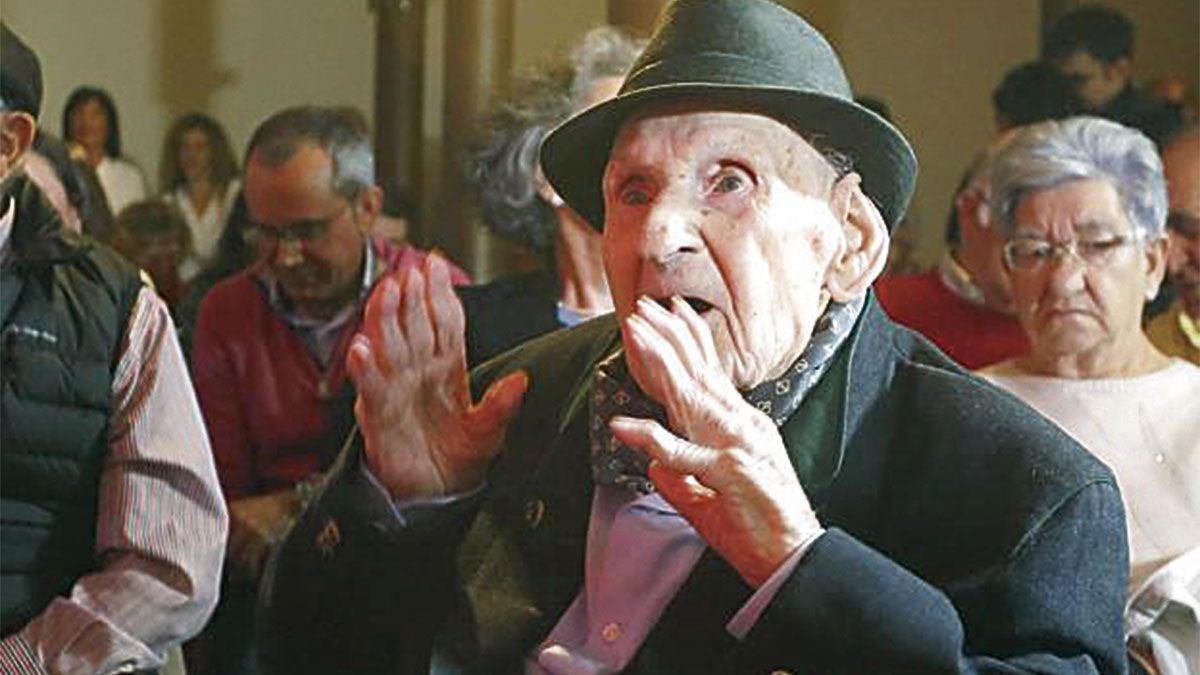 Antonio Alvarado de Remolina, el hombre más longevo de España. | L.N.C.
