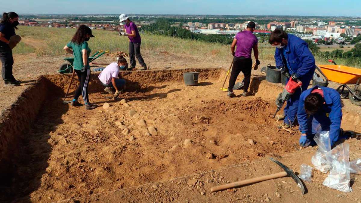 Tareas de excavación que se prolongarán a lo largo de todo el mes. | ICAL