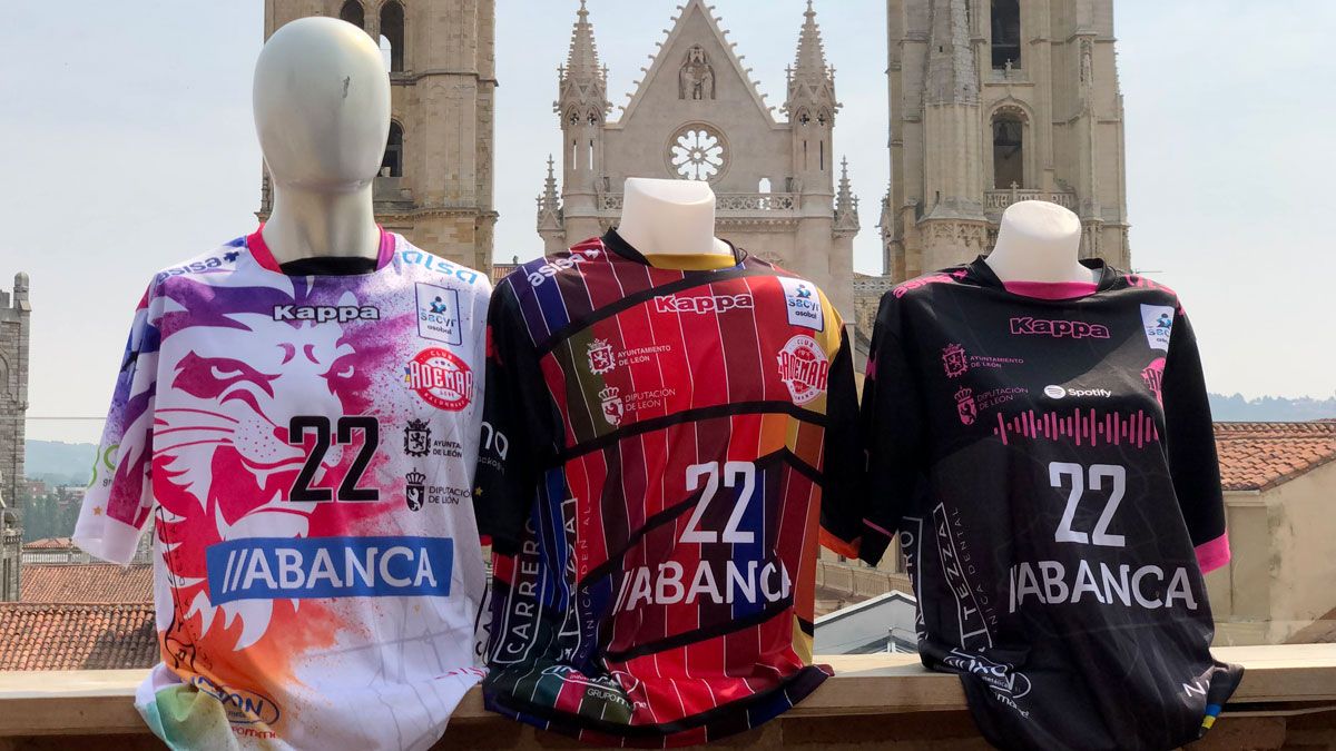 Las nuevas camisetas que lucirá el Ademar.