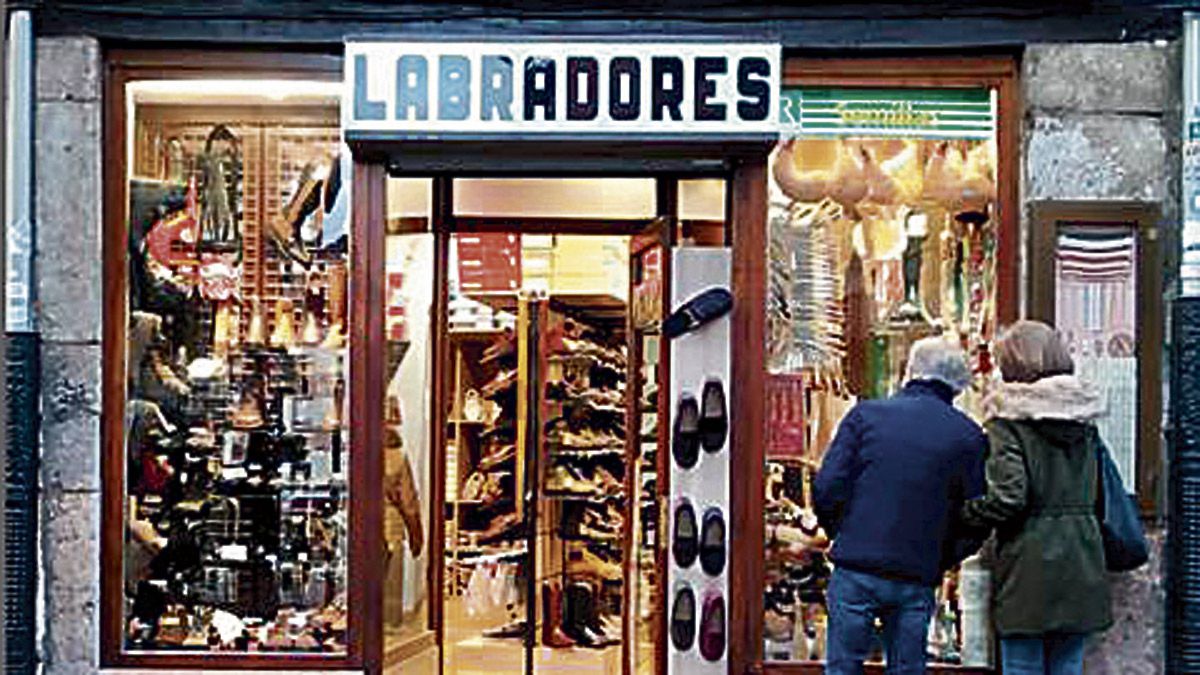 La zapatería Labradores. | JAVIER ORDÁS