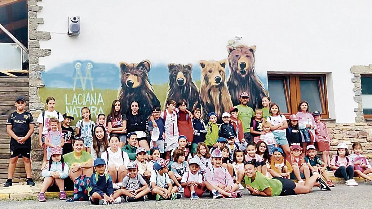 Buena aceptación en eta edición del campamento urbano estival. | L.N.C. Buena aceptación en eta edición del campamento urbano estival. | L.N.C.