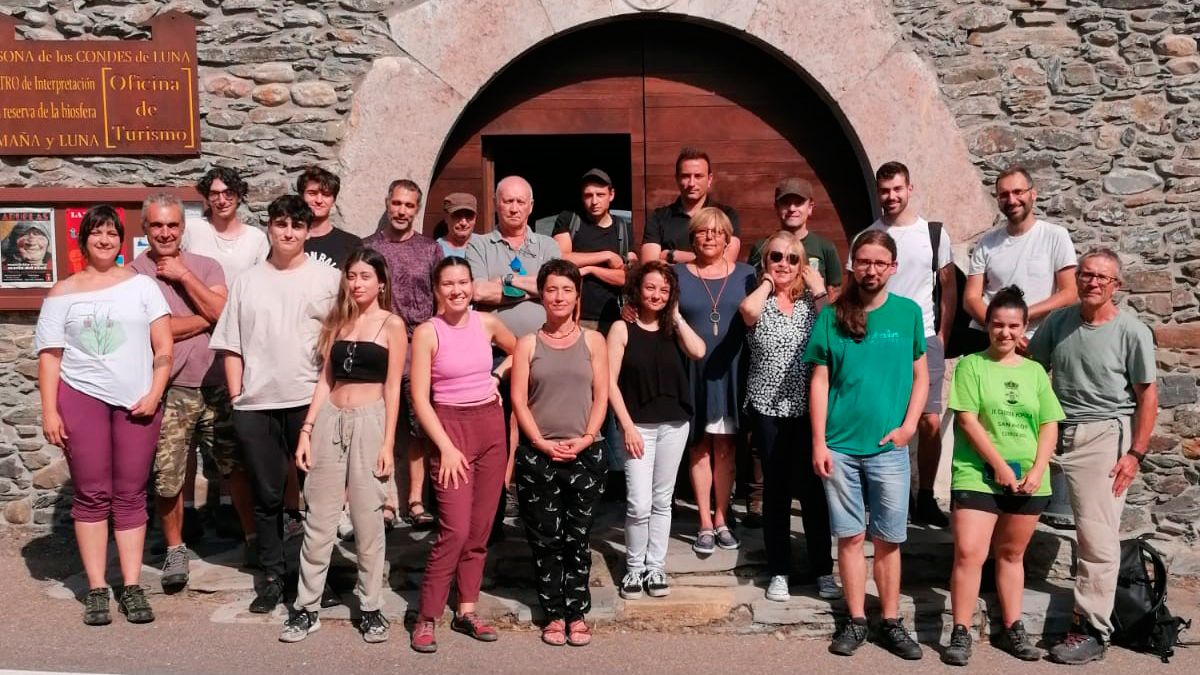 Foto de familia de los participantes en el curso. | L.N.C.