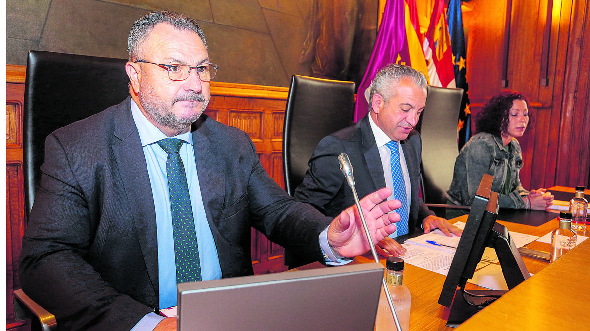 El presidente de la Diputación, Eduardo Morán, durante una sesión plenaria. | CAMPILLO (ICAL)