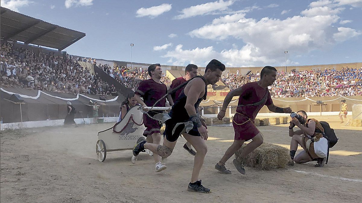 El circo arrancará a las siete de la tarde y en él, los astures y los romanos competirán por llevarse el triunfo de esta edición. | P.F.