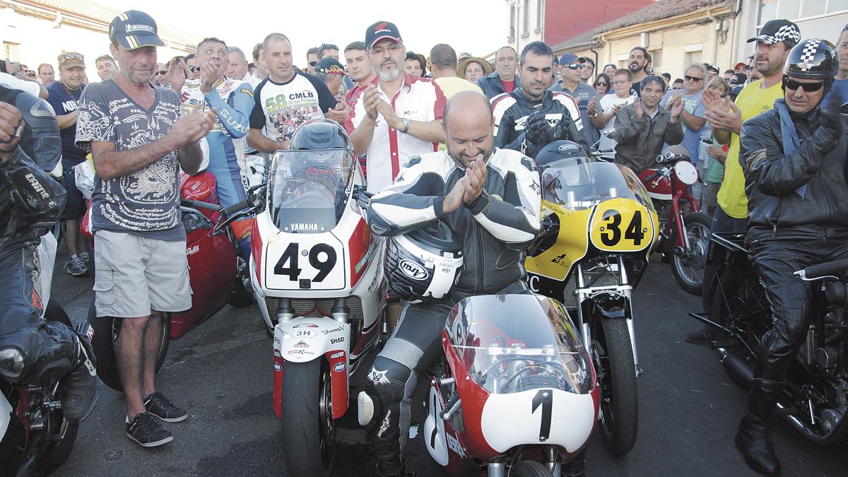 Las motos protagonizarán este fin de semana el inicio de fiestas. | ABAJO