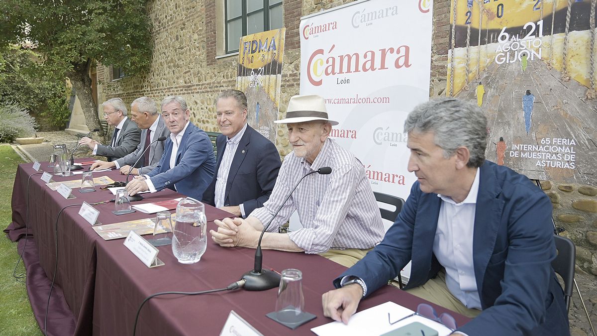 Presentación de los actos relativos a León dentro de la Feria Internacional de Muestras de Asturias. | JESÚS F. SALVADORES