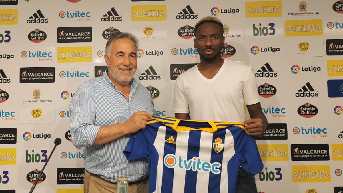 Kelechi Nwakali en su presentación en El Toralín | J.F. Kelechi Nwakali en su presentación en El Toralín | J.F.