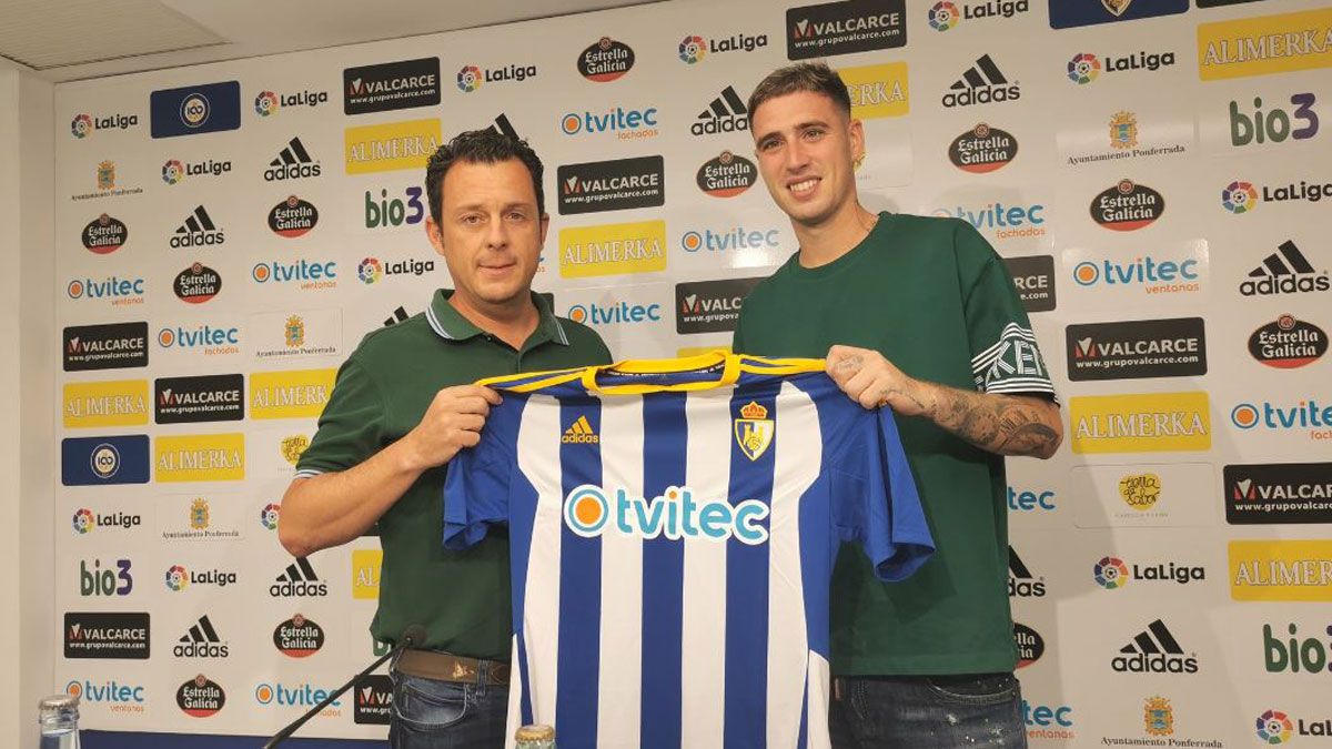 Adrián Diéguez, en su presentación como jugador de la Ponferradina | J.F.